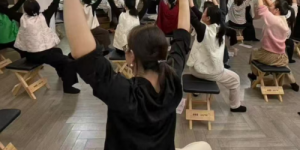 陈莹荣获“东芳禅柔古法养生健体术非物质文化遗产传承导师”称号
