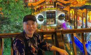 刘麟荣获“传统中医诊疗法非物质文化遗产推广大使”称号